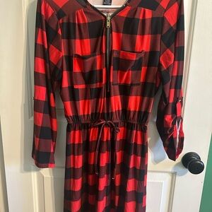 Justify Red and Black Checkered Dress/ Tunic top with Zipper Womens size medium‎